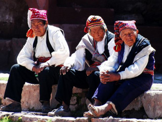 Privater Transfer von der Unterkunft zum Busterminal in Puno