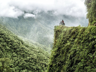 Mountain Bike in the Death Road