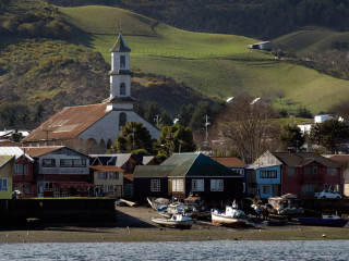 Segunda - Feira ou Quinta - Feira: Chegada em Punta Arenas