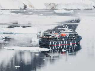 Croisière à travers l'Antarctique