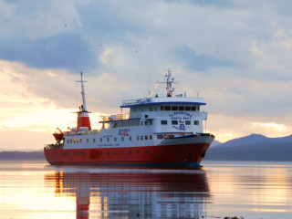 Crucero M/N Skorpios II