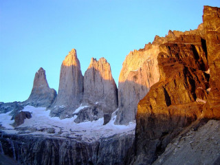 Transfer to Torres del Paine – Round trip hike to Las Torres lookout point