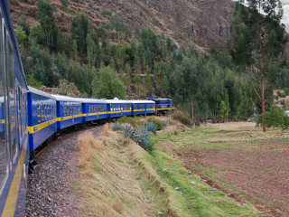 Zugfahrt von Aguas Calientes nach Cusco (Bahnhof Poroy)