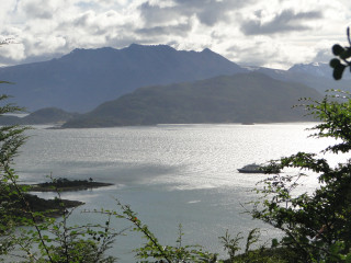 Glaciares Agostini e Águila