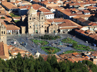 Private transfer from your accommodation to the airport in Cusco