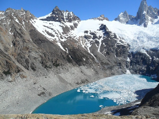 Exkursion in einer internationalen Gruppe mit englischsprachigem lokalen Guide zur Laguna de los Tres 